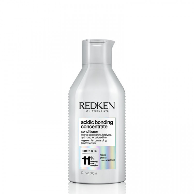 Après-shampoing Acidic Bonding Concentrate routine